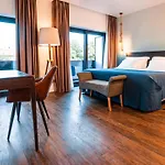 Hills Hotel 4*